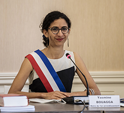 Yasmine BOUAGGA conseillère municipale, Maire du 1er arrondissement