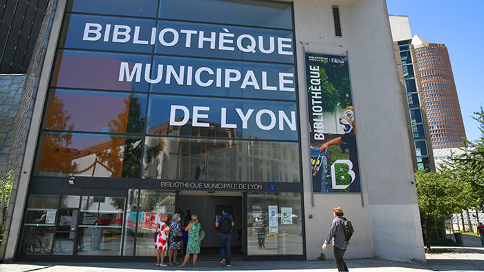 L'entrée de la Bibliothèque municipale de La Part-Dieu