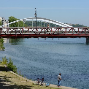 En remontant la Saône, histoire de la navigation et aménagements des quais