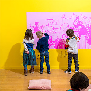 Enfants au Musée d'art contemporain de Lyon / Lionel Rault